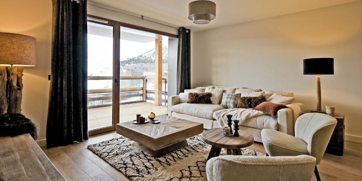 Séjour appartement neuf à Huez